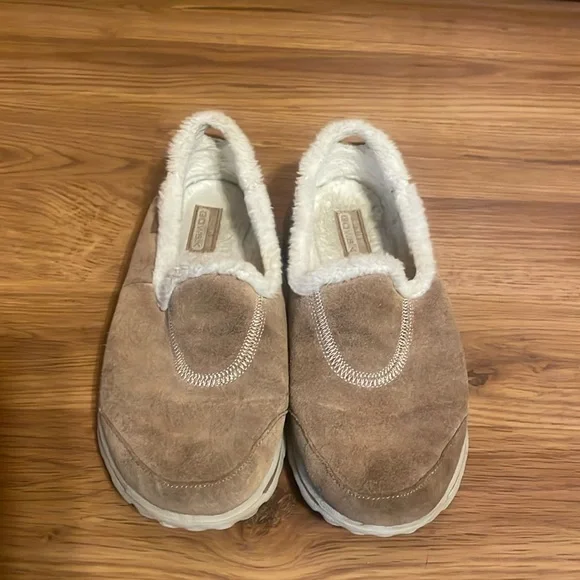 Skechers go walk women’s shoes, size 7. - Picture 1 of 4